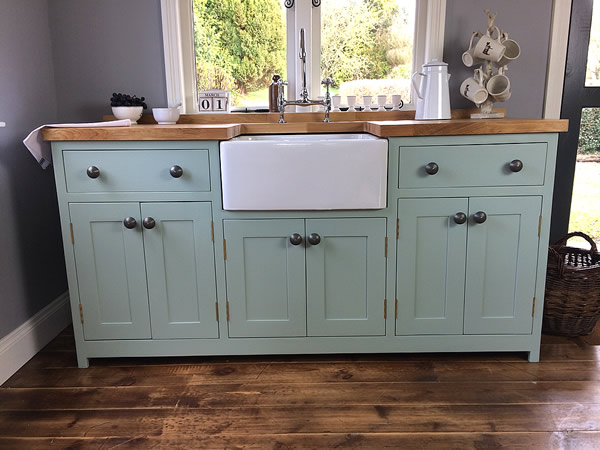 Freestanding Belfast sink kitchen storage units